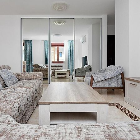 Three Bedroom Spacious Apartment Anatolia บุดวา ภายนอก รูปภาพ