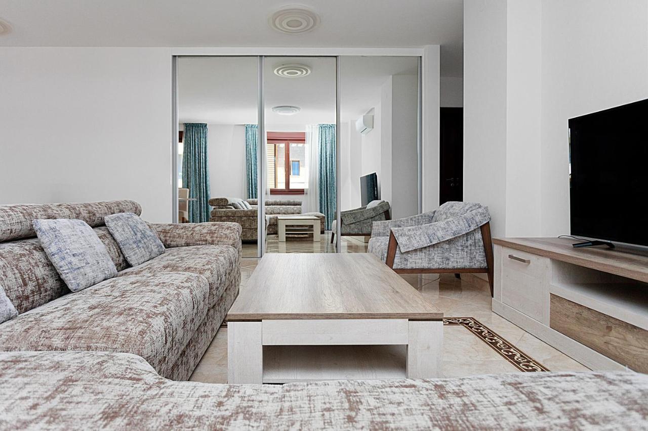 Three Bedroom Spacious Apartment Anatolia บุดวา ภายนอก รูปภาพ