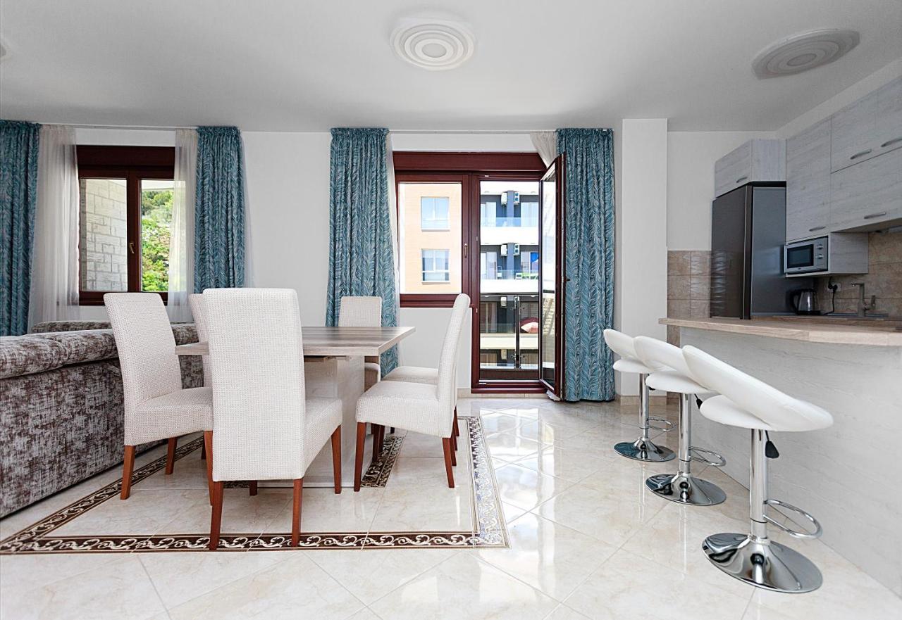 Three Bedroom Spacious Apartment Anatolia บุดวา ภายนอก รูปภาพ